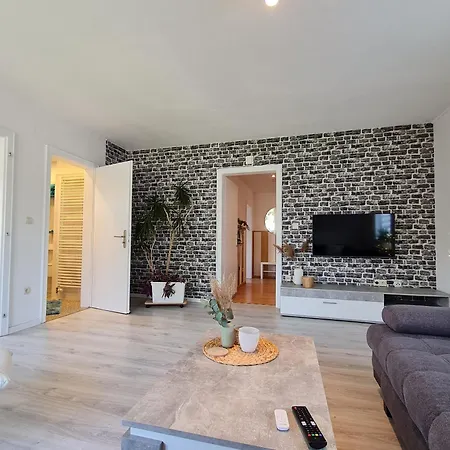 Anjas In Syke-am Bahnhof, Zentral Aber Ruhig, 2 Zimmer, Terrasse, Parkplatz, Bremen Nur 25 Km * Syke