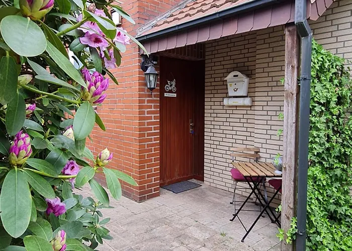 Anjas In Syke-am Bahnhof, Zentral Aber Ruhig, 2 Zimmer, Terrasse, Parkplatz, Bremen Nur 25 Km